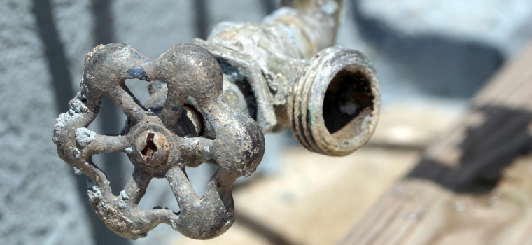 Fixing Persistent Leaky Tub Faucet Issues